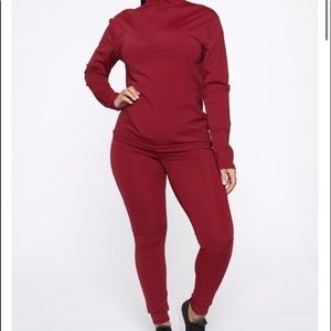 Fashion Nova 2 piece burgundy lounge set size S